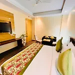 Hotel Banz Near Indira Gandhi Airport Delhi